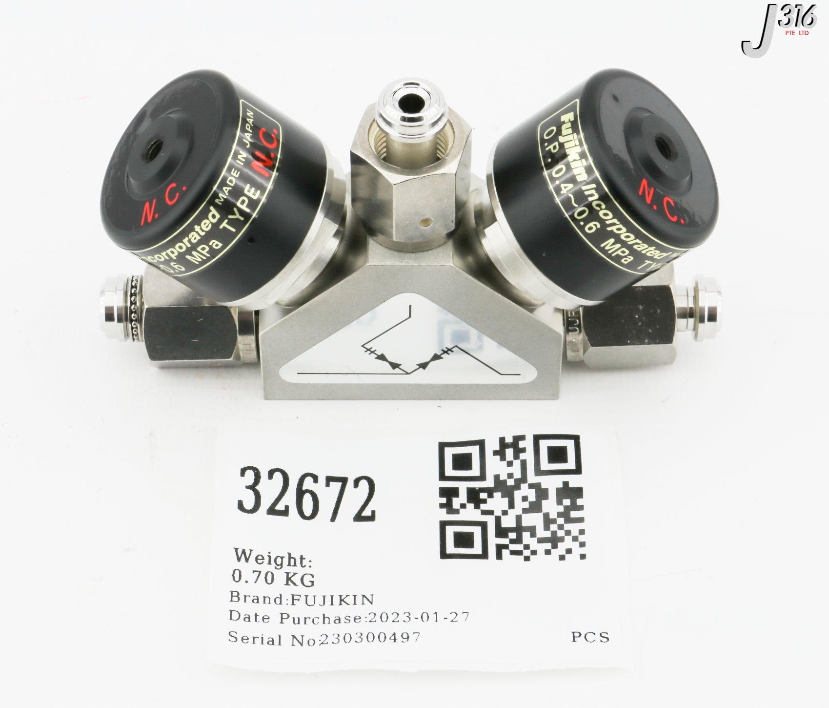 32672 FUJIKIN 3-WAY DIAPHRAGM VALVE, O.P. 0.4 - 0.6MPA, TYPE N.C